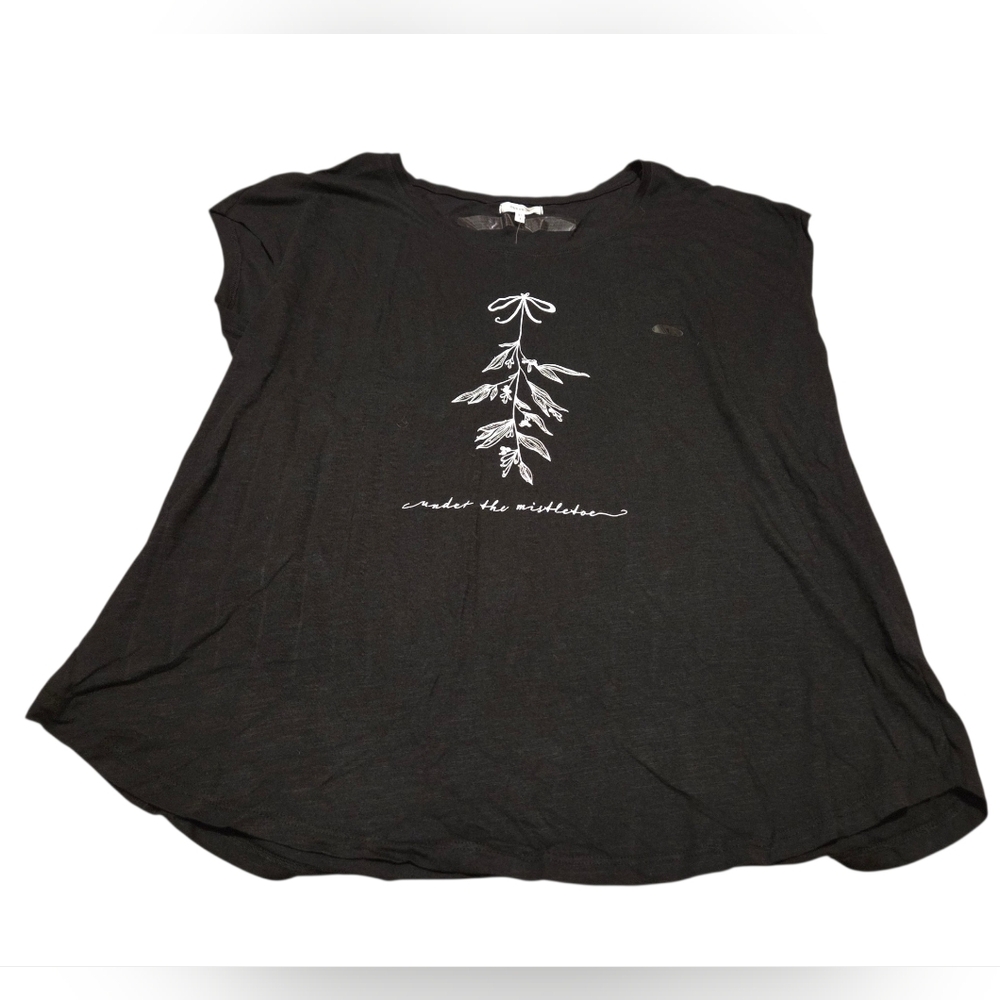 Women’s 1X Maurices Black Mistletoe Graphic Short-Sleeve Tee Shirt